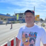 Karsten Brockhaus fährt regelmäßig den Hellweg und ist angesichts der neuen Baustelle genervt. Er überlegt, seine Schicht zu tauschen, damit er seine Frau von der Arbeit abholen kann.