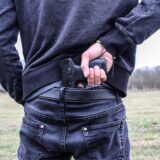 Ein 31-Jähriger soll in Lippstadt von einem anderen Mann überfallen worden sein. Der Täter soll sich im Anschluss noch entschuldigt haben.