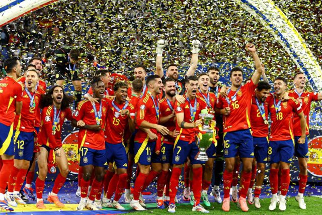 Spanien feiert den EM-Titel.