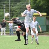 Langenbochums Felix Knappmann (r.) spielt im Seniorenbereich erstmals mit Bruder Moritz zusammen (nicht im Bild).