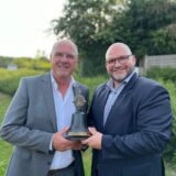 Dr. Richard Moenikes (l.) folgt als Präsident des Lion Clubs auf Dr. Marco Sträter.
