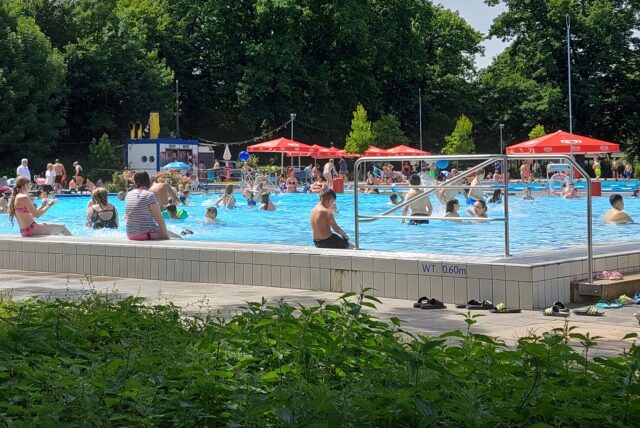 Langsam nähert sich das Ende der Freibad-Saison im Parkbad Nord — nur noch bis zum 08. September ist das Freibad in diesem Jahr geöffnet.