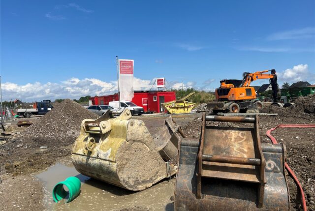 Die Bauarbeiten im Neubaugebiet „Oderaden zentral“ auf der Erdbeerfeld geplanten Fläche schreiten voran.