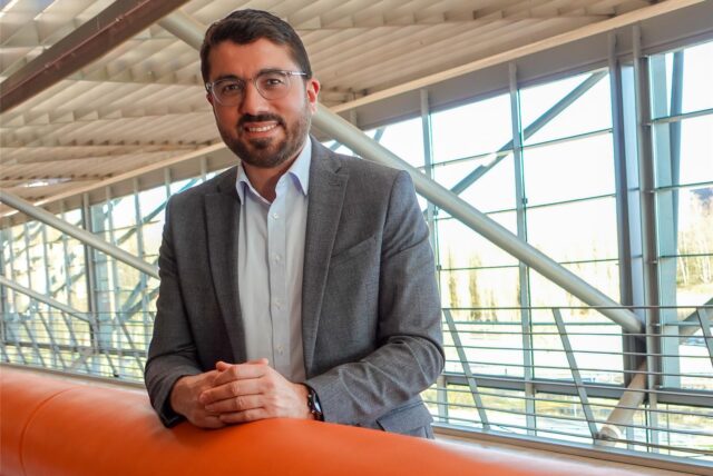 Serdar Yüksel, Awo-Vorstand des Unterbezirks Ruhr-Mitte, nahm Kontakt zum Opfer des Bochumer Säureangriffs auf. Unter Tatverdacht steht ein Bergkamener.