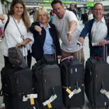 Familie Hosbach will nach ihrer Rückkehr aus Mallorca die Ansprüche auf Entschädigung bei der Fluggesellschaft durchsetzen.