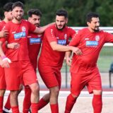 Bekommen einen neuen Trainer: Routinier Arif Demirci (r.) und die Fußballer von Kültürspor Datteln.