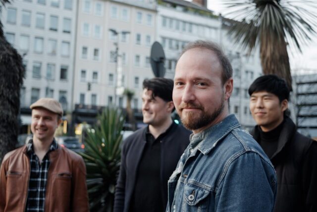 Steve Savage mit Band