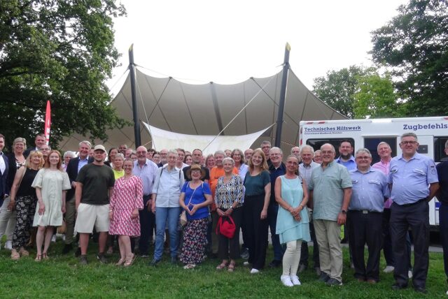 Gruppenbild mit Vereinsvertretern aus Dorsten
