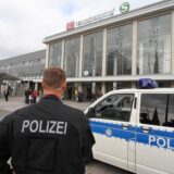 Ein Bundespolizist vor dem Hauptbahnhof Dortmund (Symbolbild).