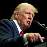 Der republikanische Präsidentschaftskandidat und ehemalige US-Präsident Donald Trump spricht bei einer Wahlkampfveranstaltung.