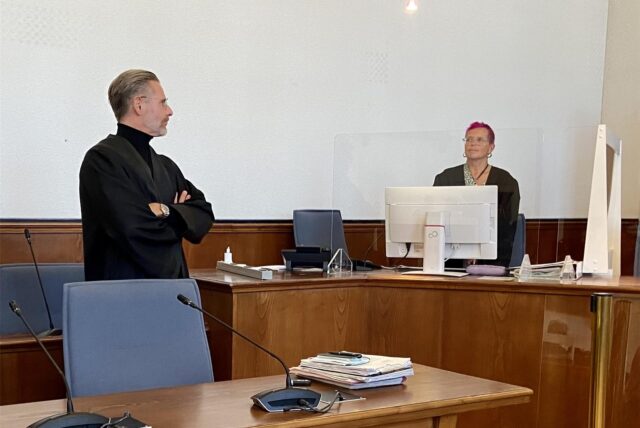 Rechtsanwalt Christian Simonis vor Gericht