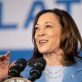 US-Vizepräsidentin Kamala Harris spricht während einer Wahlkampfveranstaltung.