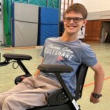 Till Martenka in seinem neuen Powerchair.