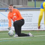 Cedric Niemeyer, Stammtorhüter der Spvg Schwerin, hat sich im Testspiel an der Hand verletzt. Noch ist nicht klar, wie lange er ausfallen wird.