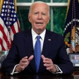 US-Präsident Joe Biden spricht im Oval Office