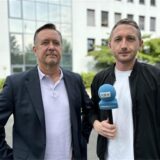 Der Dortmunder Staatsanwalt Carsten Dombert (l.) äußert sich zum tödlichen Unfall auf der A44 am Mittwochabend.
