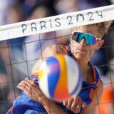 Bei seinem ersten Auftritt in Paris gab es Pfiffe für Beachvolleyballer Steven van de Velde.