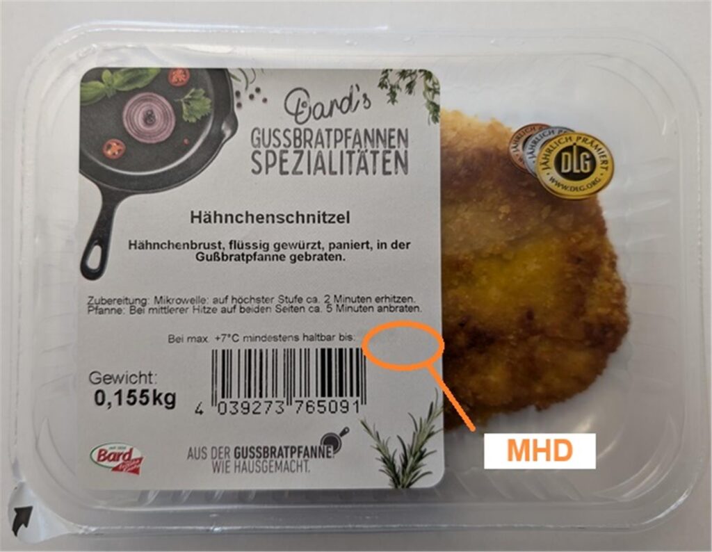 Eine Verpackung der Hähnchenschnitzel, die von der Rückrufaktion betroffen sind. Eine Verpackung der Hähnchenschnitzel, die von der Rückrufaktion betroffen sind.