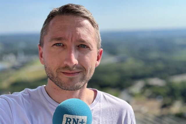 Philipp Pohl steht auf dem Florian im Dortmunder Westfalenpark.