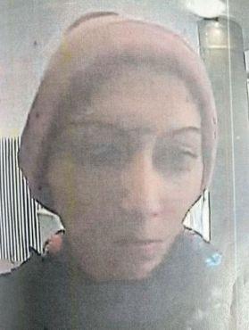 Eine Frau mit einer roten Mütze Eine Frau mit einer roten Mütze