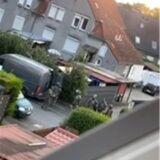 Ein verschwommenes Bild.