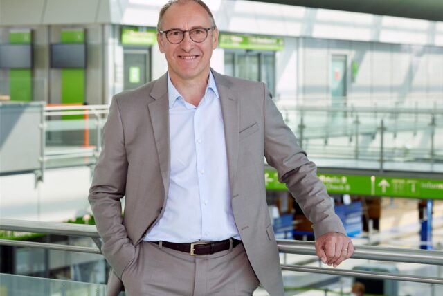 Ludger van Bebber, Geschäftsführer des Dortmunder Flughafens