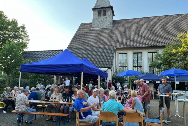 Fest an der Versöhnungskirche