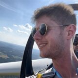 Ruhr Nachrichten-Reporter Jan Weffers sitzt in einem Segelflieger in rund 200 Metern Höhe.