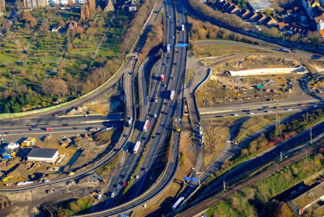 Das Kreuz Herne mit A42 und A43 aus der Luft.