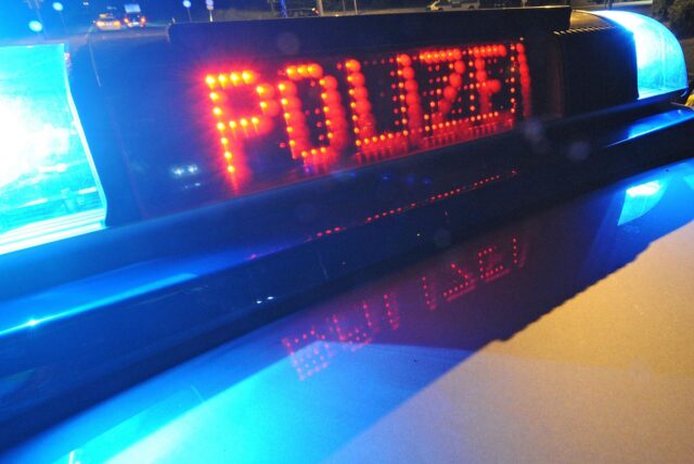 Symbolfoto von einem Polizeiwagen