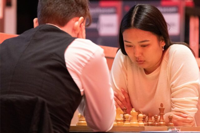 Dinara Wagner, eine der besten deutschen Großmeisterinnen, trifft bei den Dortmunder Schachtagen mit Elisabeth Pähtz auf einen weiteren großen Namen im Deutschen Schachsport.