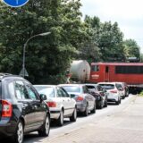 Rückstau am Bahnübergang Bruchweg in Recklinghausen