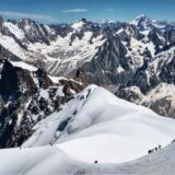 Am Mont Blanc werden zwei Deutsche nach einem Gletschersturz vermisst.