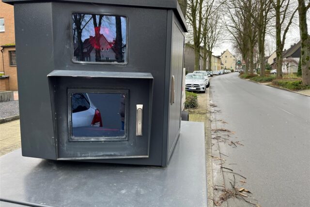 Ein Panzerblitzer der Stadt Herten an der Feldstraße.