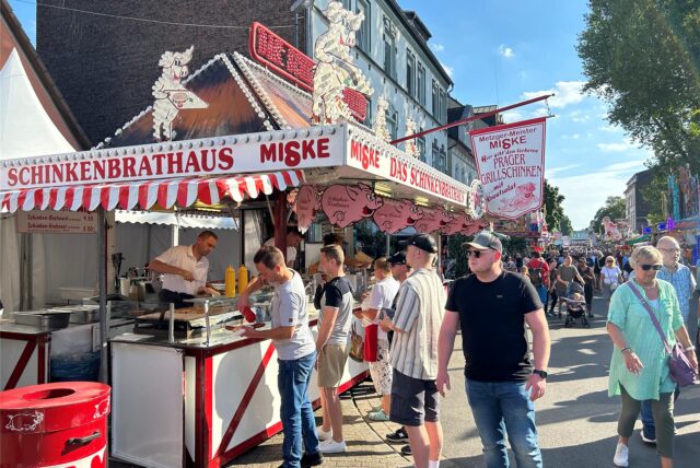 Kirmesstand der Reisemetzgerei Miske aus Dorsten