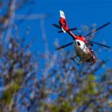 Ein Rettungshubschrauber in Aktion. (Symbolbild)