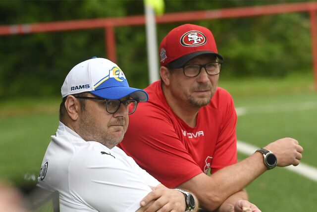 Klaus Magiera (r.) verlor mit seinem SuS Merklinde den Saisonauftakt.