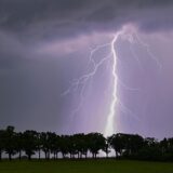 Nach dem schweren Unwetter am Dienstag muss auch am Mittwochabend in NRW teils mit Gewittern gerechnet werden.