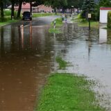 Eine vom Unwetter in Haltern überschwemmte Straße.