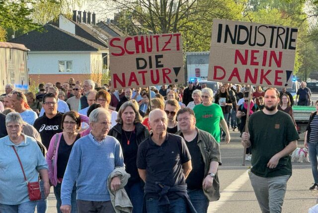 Demonstration zum Erhalt der Brechtener Niederung.