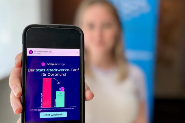 Der Ökostromanbieter Octopus Energy attackierte DEW21 mit einer Werbeanzeige auf Instagram.