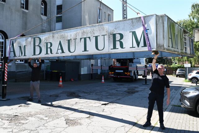Das Schild „Am Brauturm“