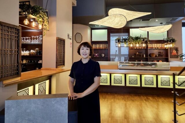 Pyun Soo Ryun (54) freut sich schon, bald ihre Gäste in ihrem Restaurant „The Korean“ in der Dortmunder Innenstadt begrüßen zu dürfen.