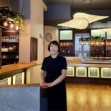 Pyun Soo Ryun (54) freut sich schon, bald ihre Gäste in ihrem Restaurant „The Korean“ in der Dortmunder Innenstadt begrüßen zu dürfen.