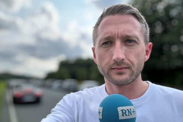 Philipp Pohl steht auf der B54 in Dortmund.