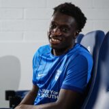 Abdoulaye Kamara lächelt.