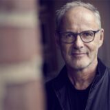 Die Stadtbücherei Haltern veröffentlicht ihr neues Programm – unter anderem Reinhold Beckmann kommt zur Lesung.