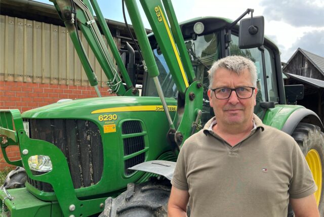 Der Landwirt Dietmar Tappe würde einen Teil seines Landes verlieren, wenn in der Brechtener Niederung Gewerbe angesiedelt würde.