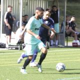 SW Meckinghovens Khaled Omeirat (am Ball) im Spiel gegen die SG Titania/Rot-Weiß Erkenschwick.