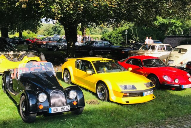 Auch seltene Fahrzeuge aus den Montagehallen von Jaguar, Borgward, Austin, NSU, Alfa Romeo, Alpine, Panther und Morgan kamen in Castrop-Rauxel zusammen.